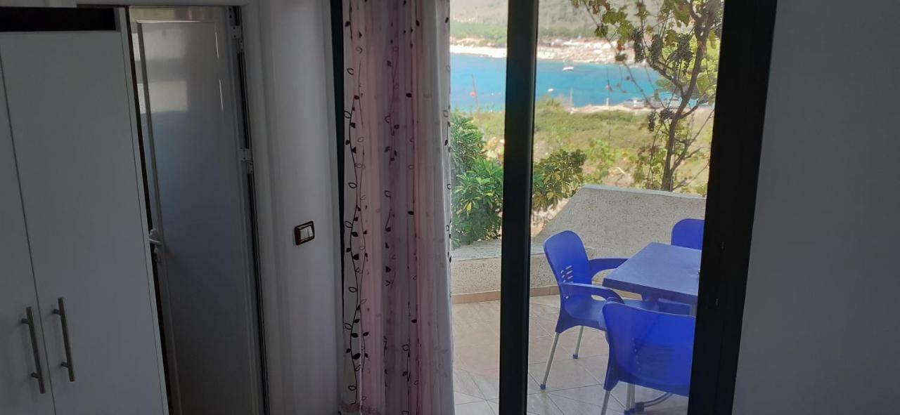 Apartment Erjon Ksamil Bilik gambar